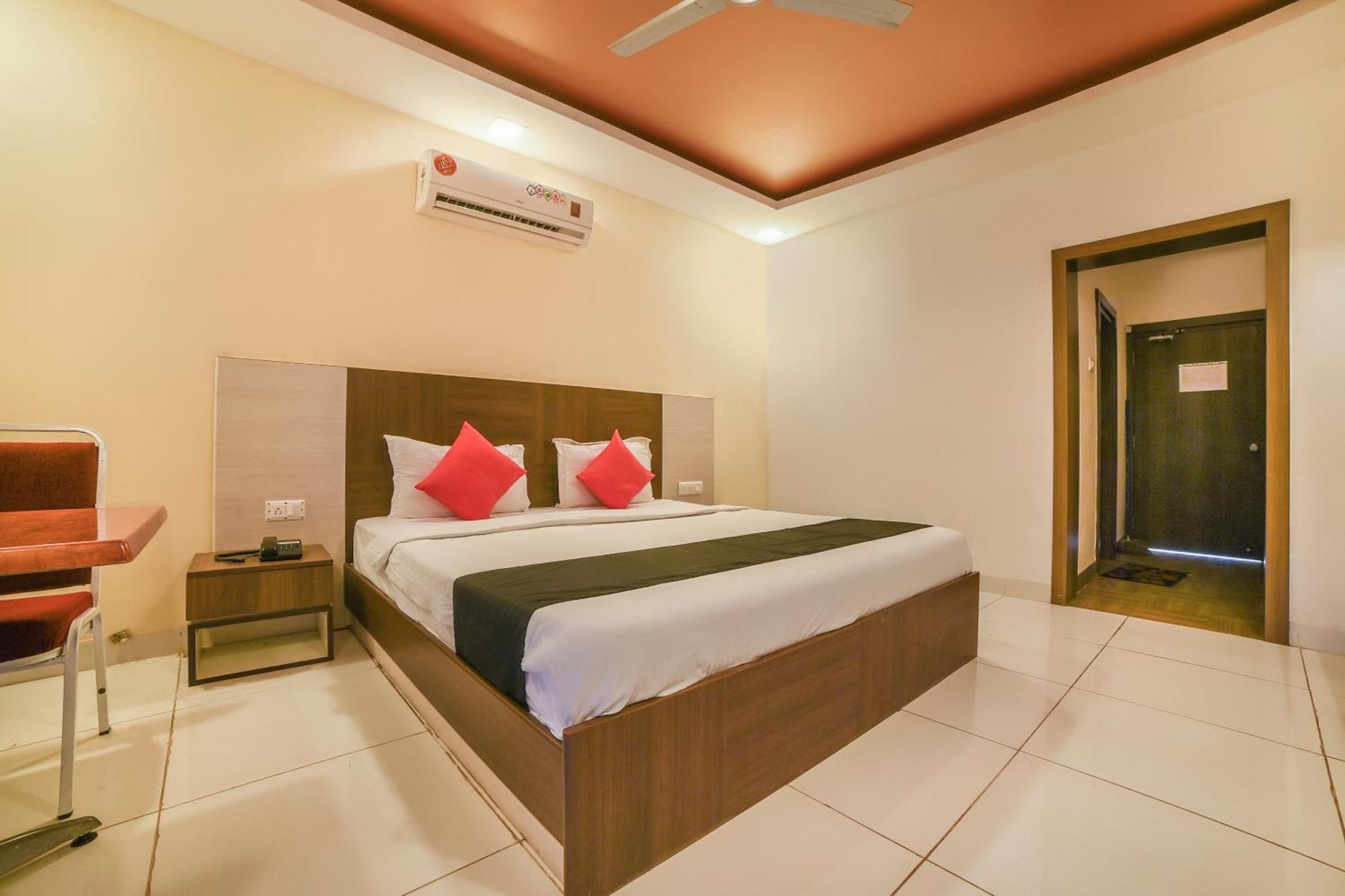 Hotel Collection O Bp Ecr Chennai